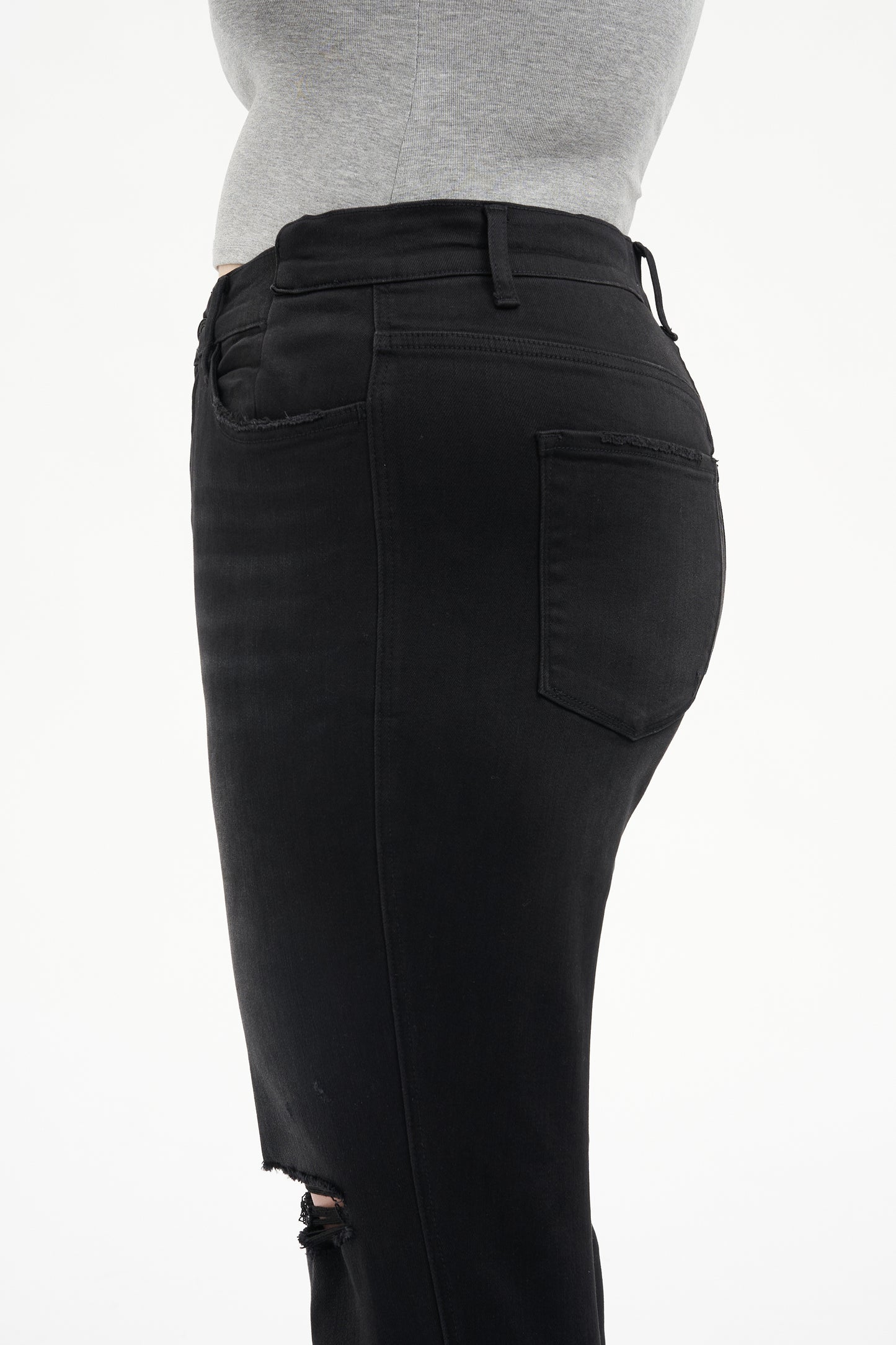 HIGH RISE CROPPED STRAIGHT JEANS BYT5164-P (BY4401A) BLACK PLUS SIZE