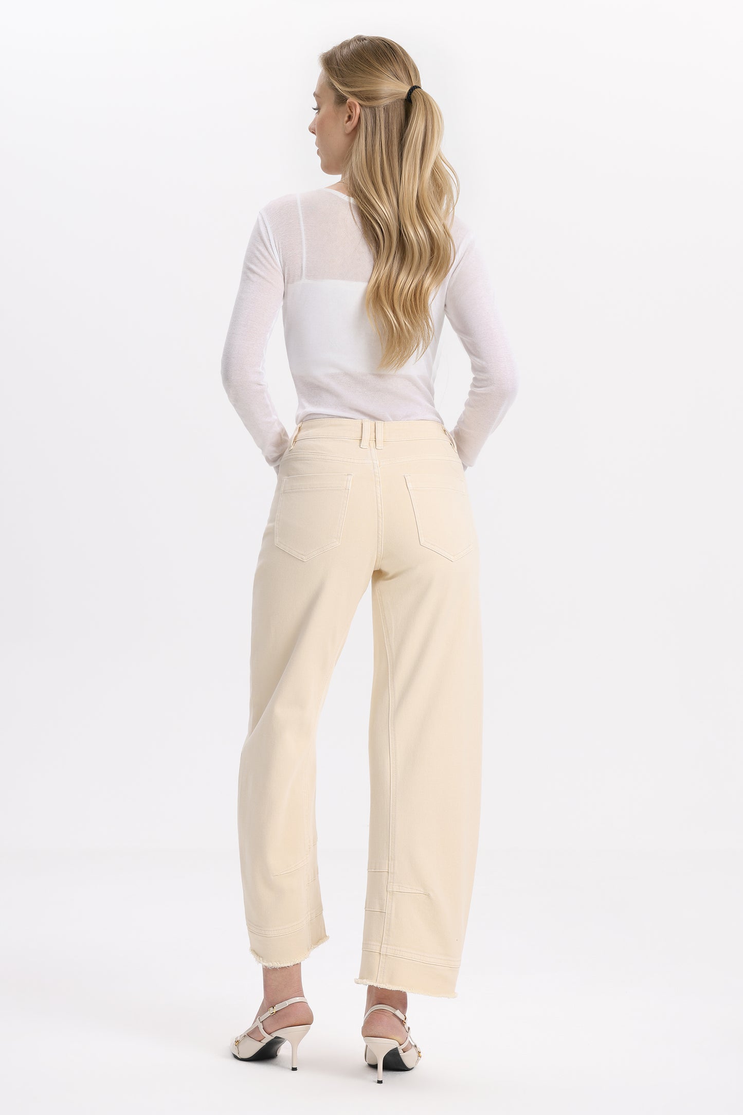 MID RISE BARREL LEG DENIM JEANS 27''