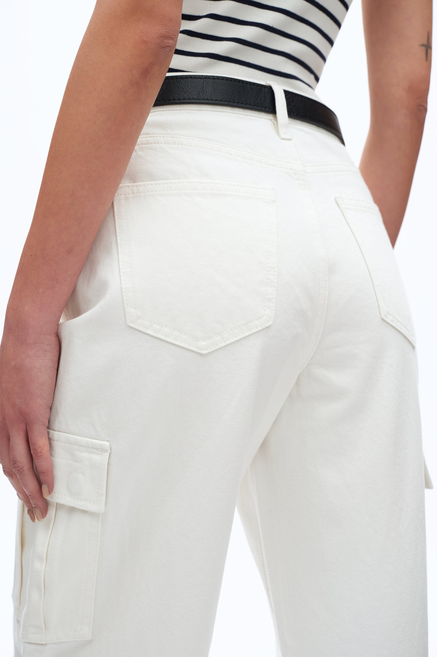 LOW RISE DROP CROTCH BARREL LEG CARGO PANTS BYOX018 (BYHE322) WHITE