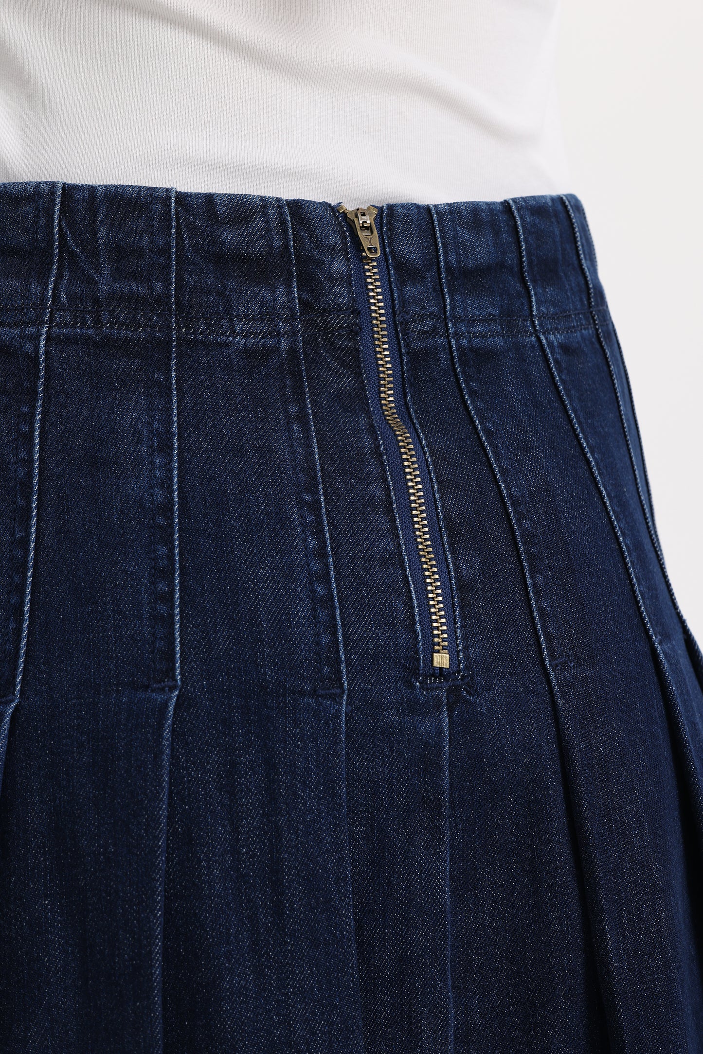 CAIUS HIGH RISE PLEATED SKIRT