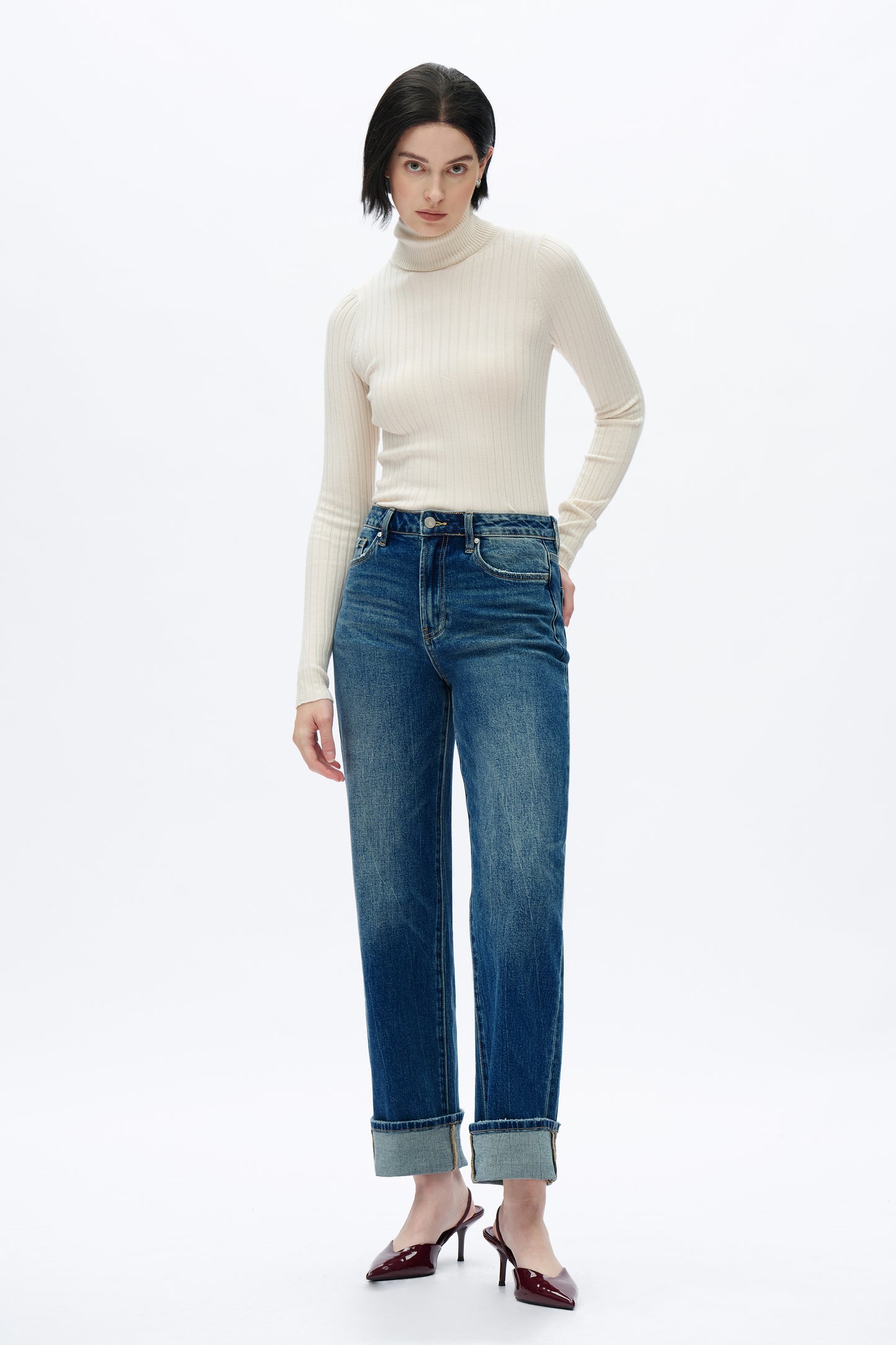 HIGH RISE STRAIGHT LEG