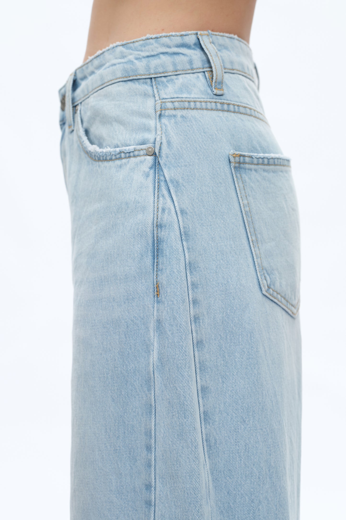 SUPER HIGH RISE PIECED BARREL LEG DENIM JEANS BYOX011 (BYHE240) LIGHT BLUE