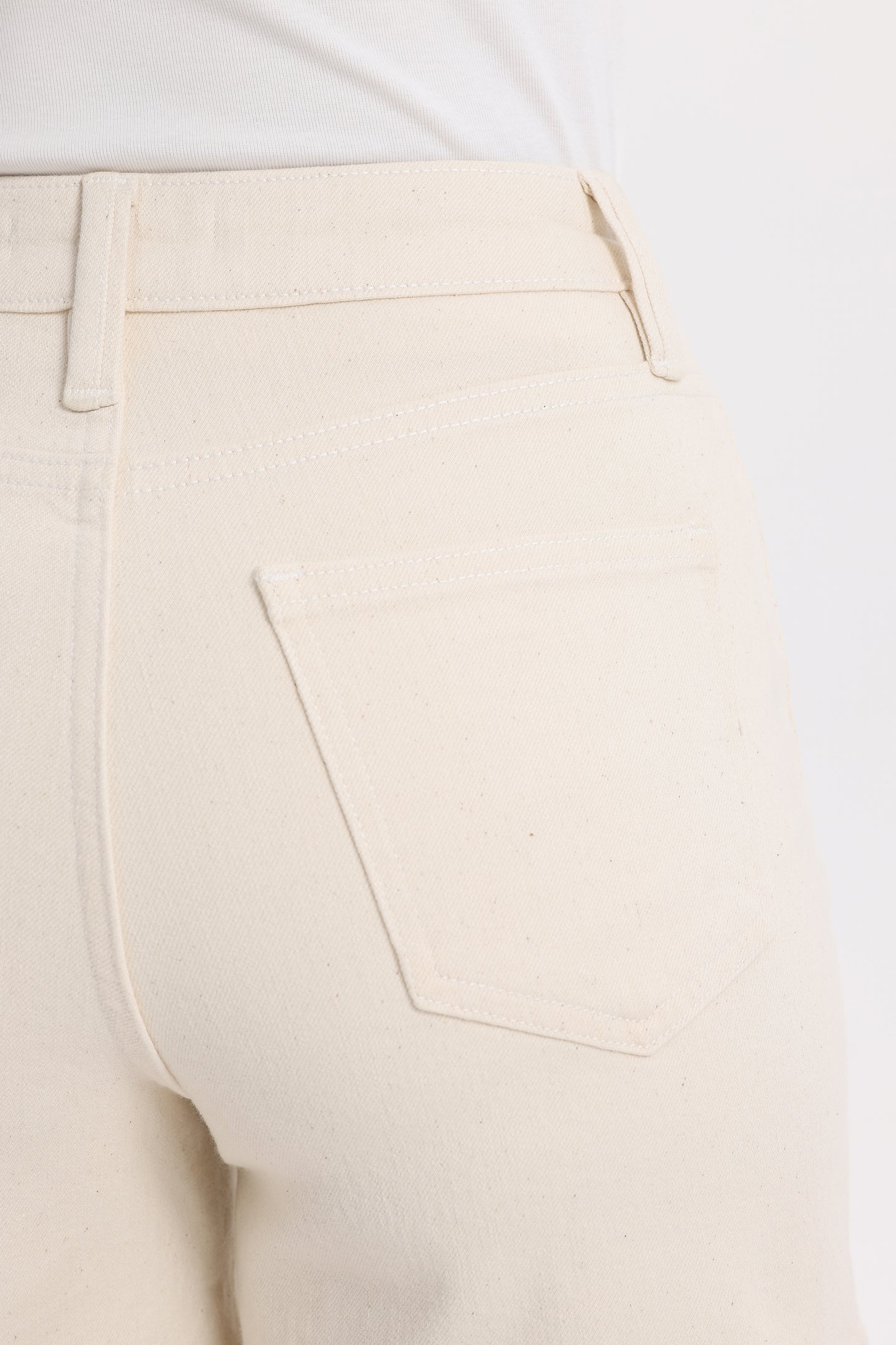 ELOWEN HIGH RISE SHORTS
