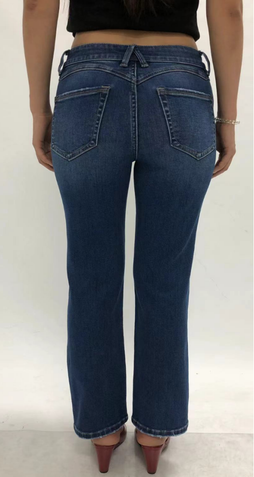 HONG KONG MID RISE SLIM STRAIGHT JEANS BYT5360