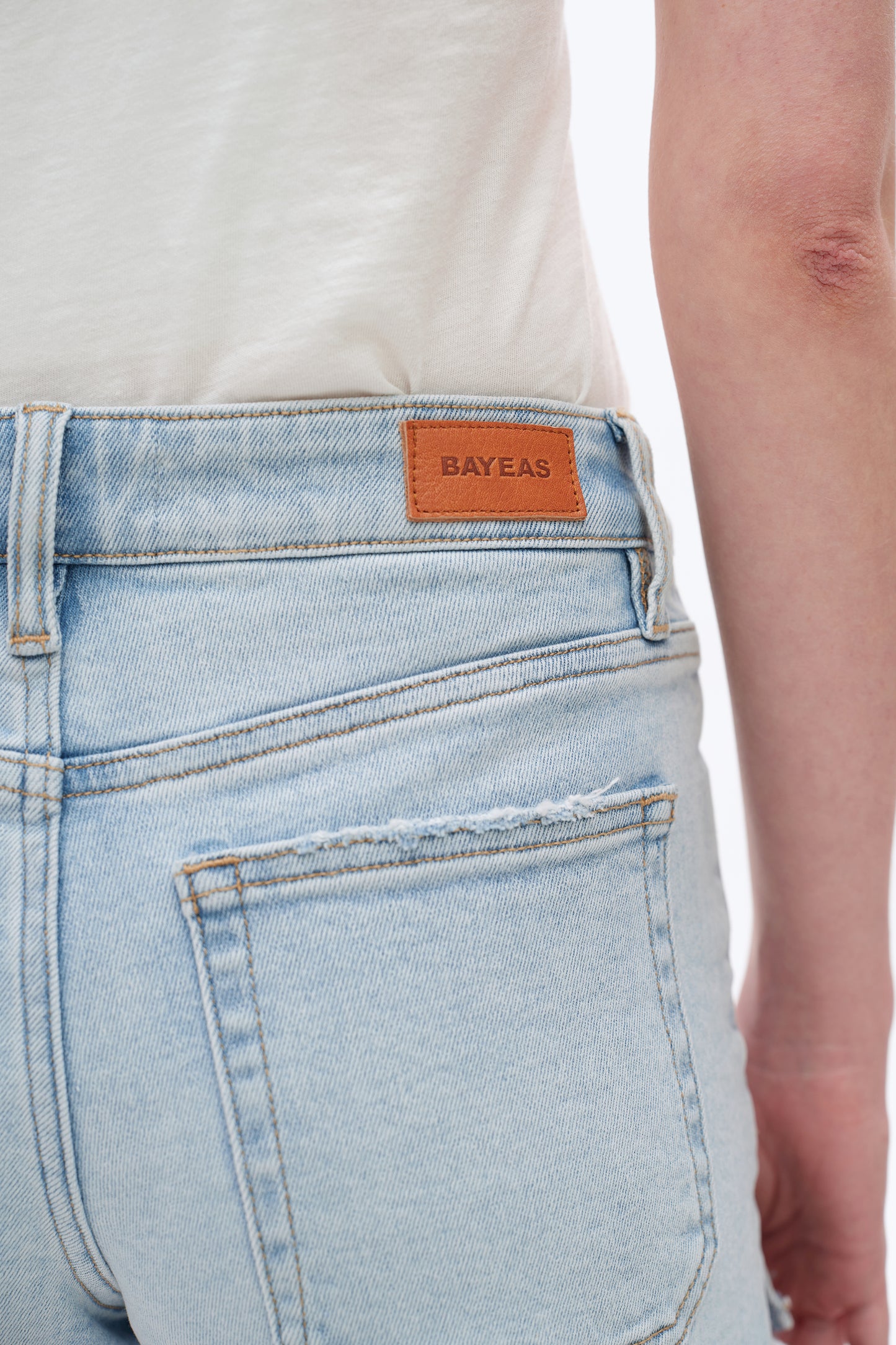 MID RISE SHORTS