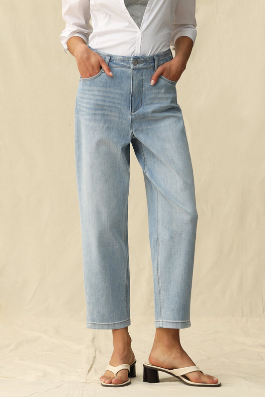 ULTRA HIGH RISE  BOYFRIEND JEANS