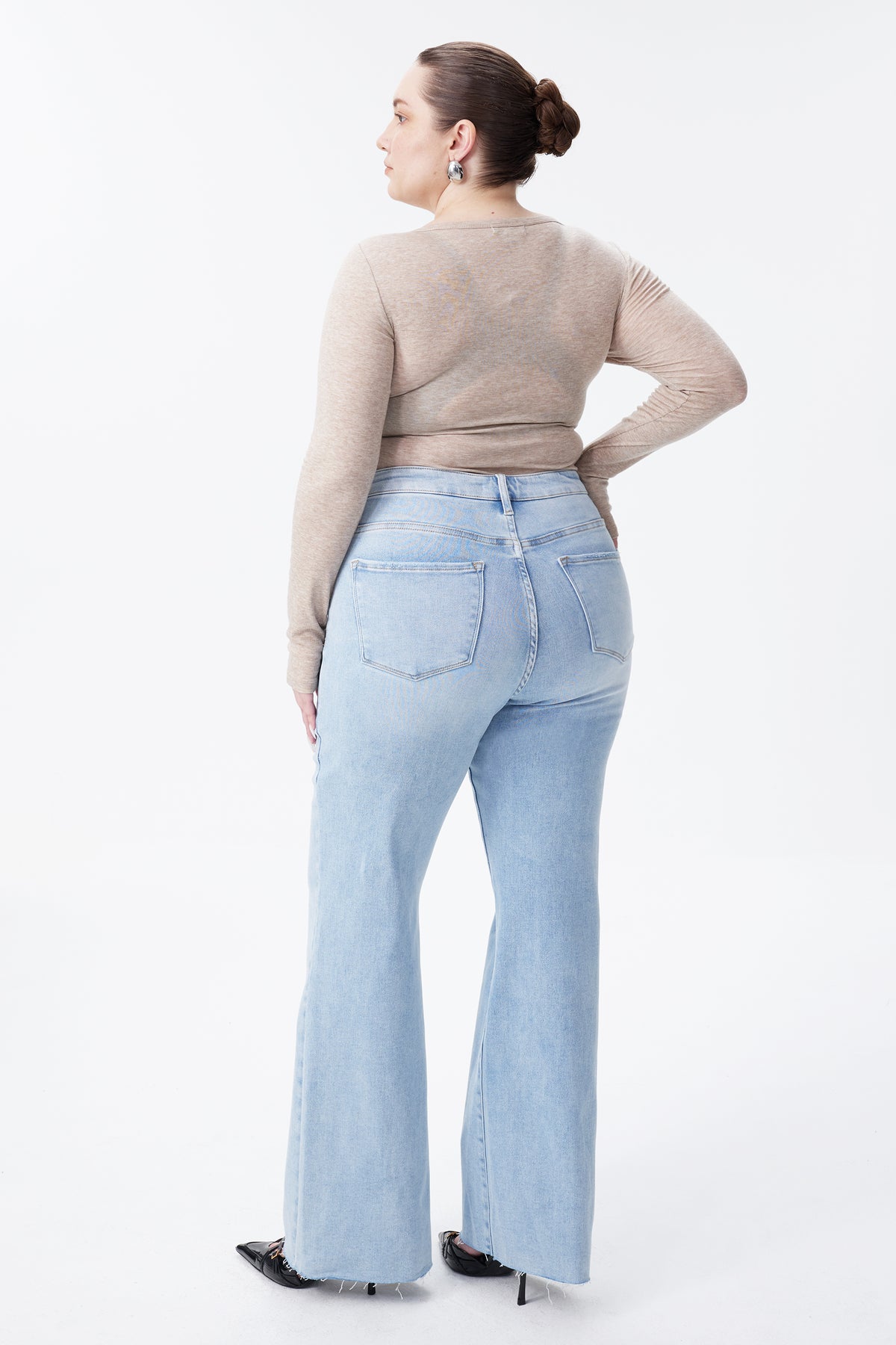 PLUS HIGH RISE WIDE LEG JEANS
