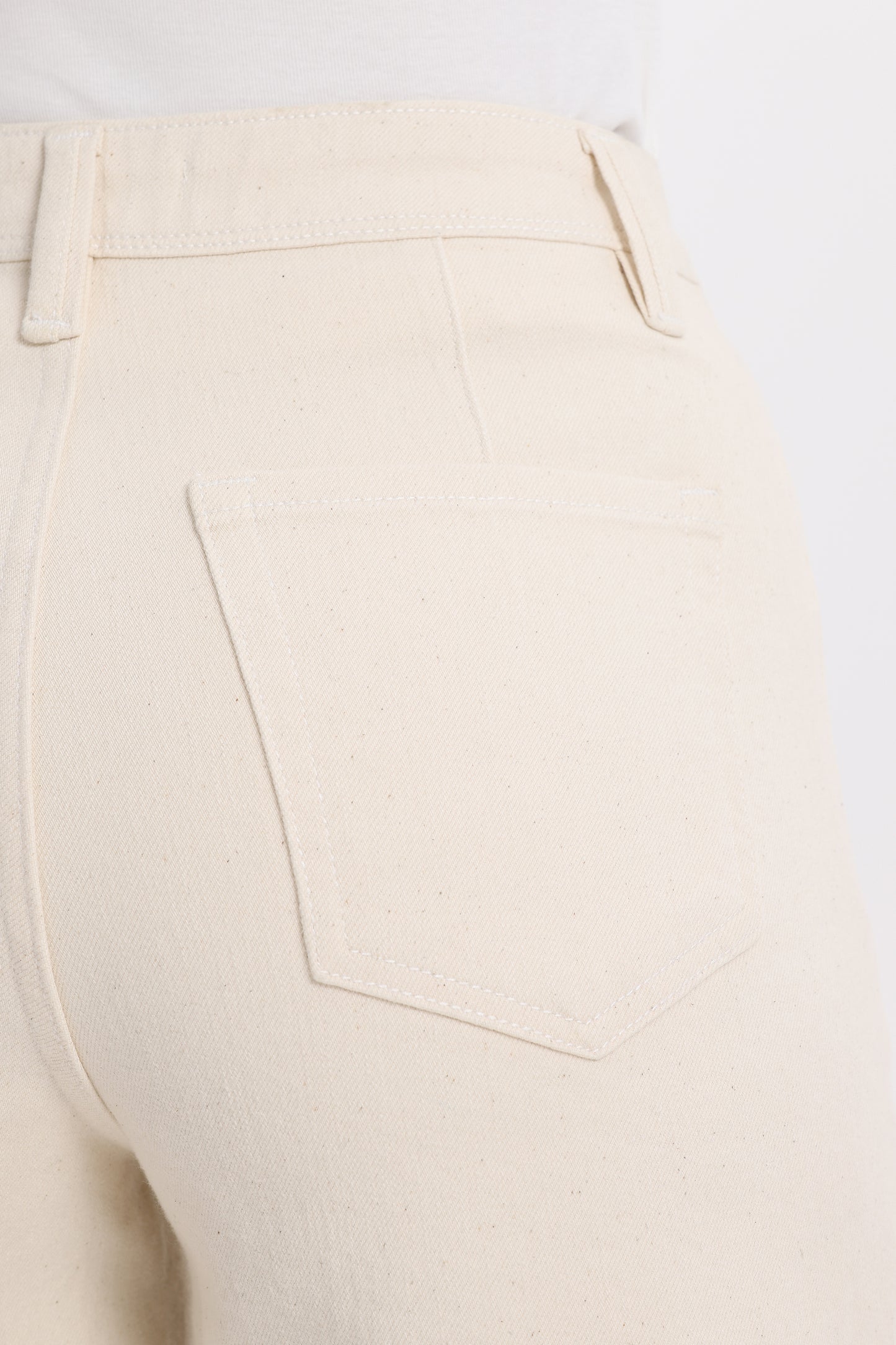 ELOWEN HIGH RISE SHORTS