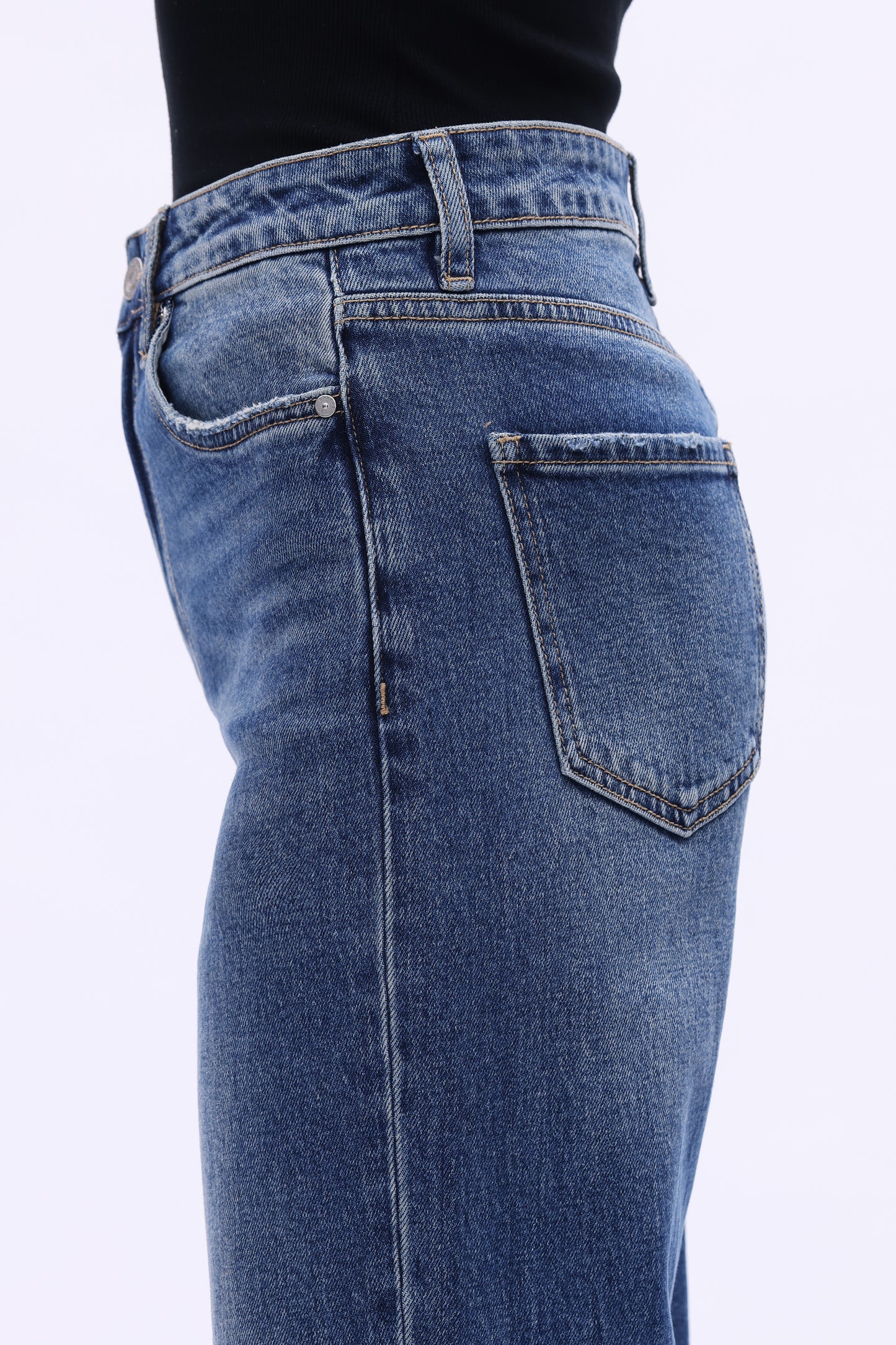 HIGH RISE STRAIGHT LEG