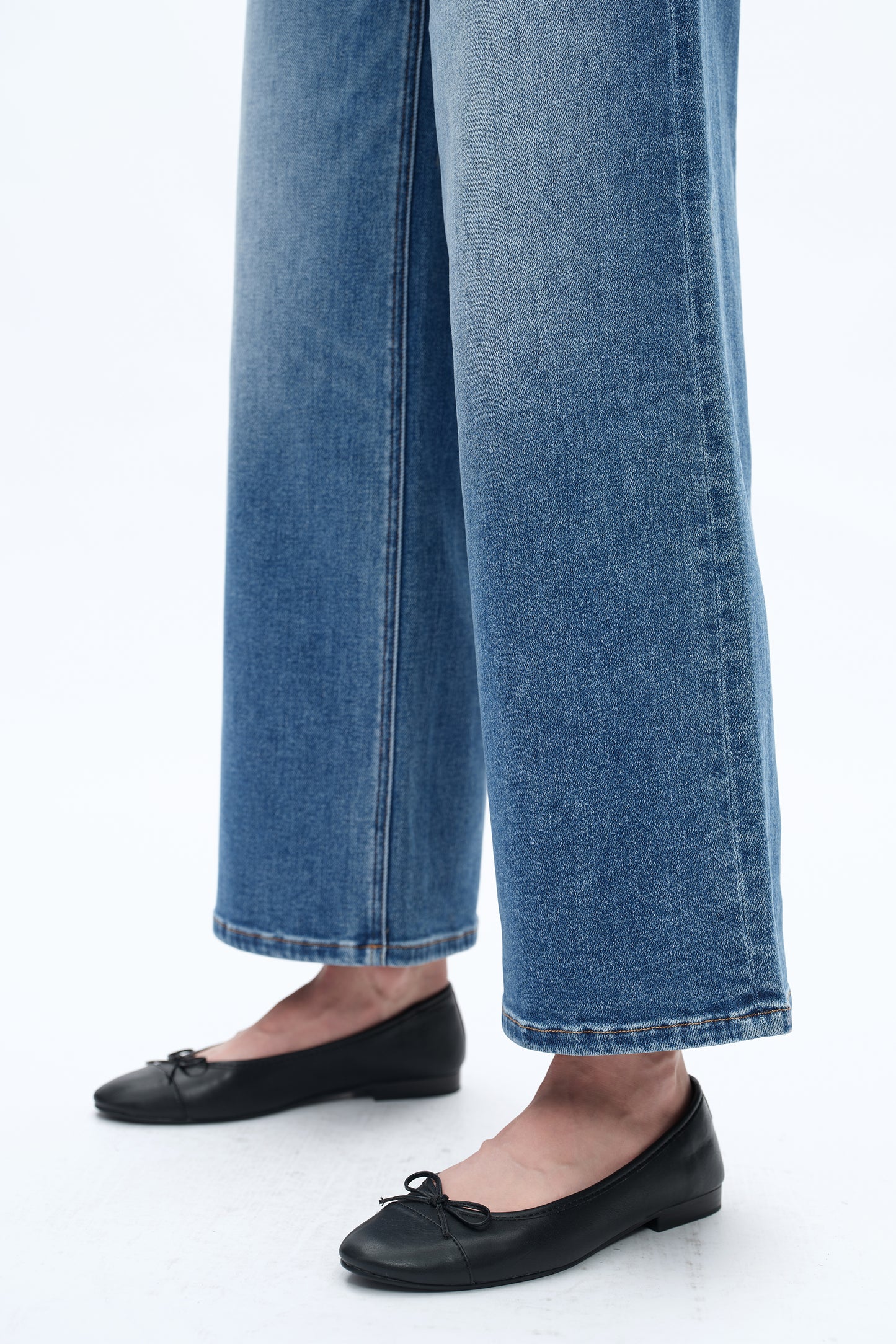 LISA MID RISE WIDE LEG DENIM JEANS BYW8140 (BYHE009) MEDIUM BLUE