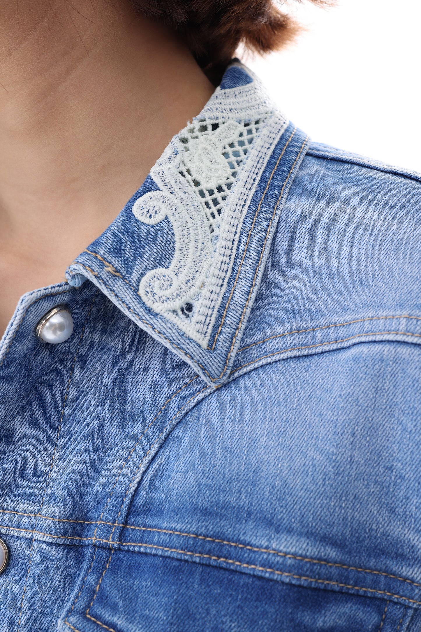 PARIS CROPPED LACE JACKET BYJ9094