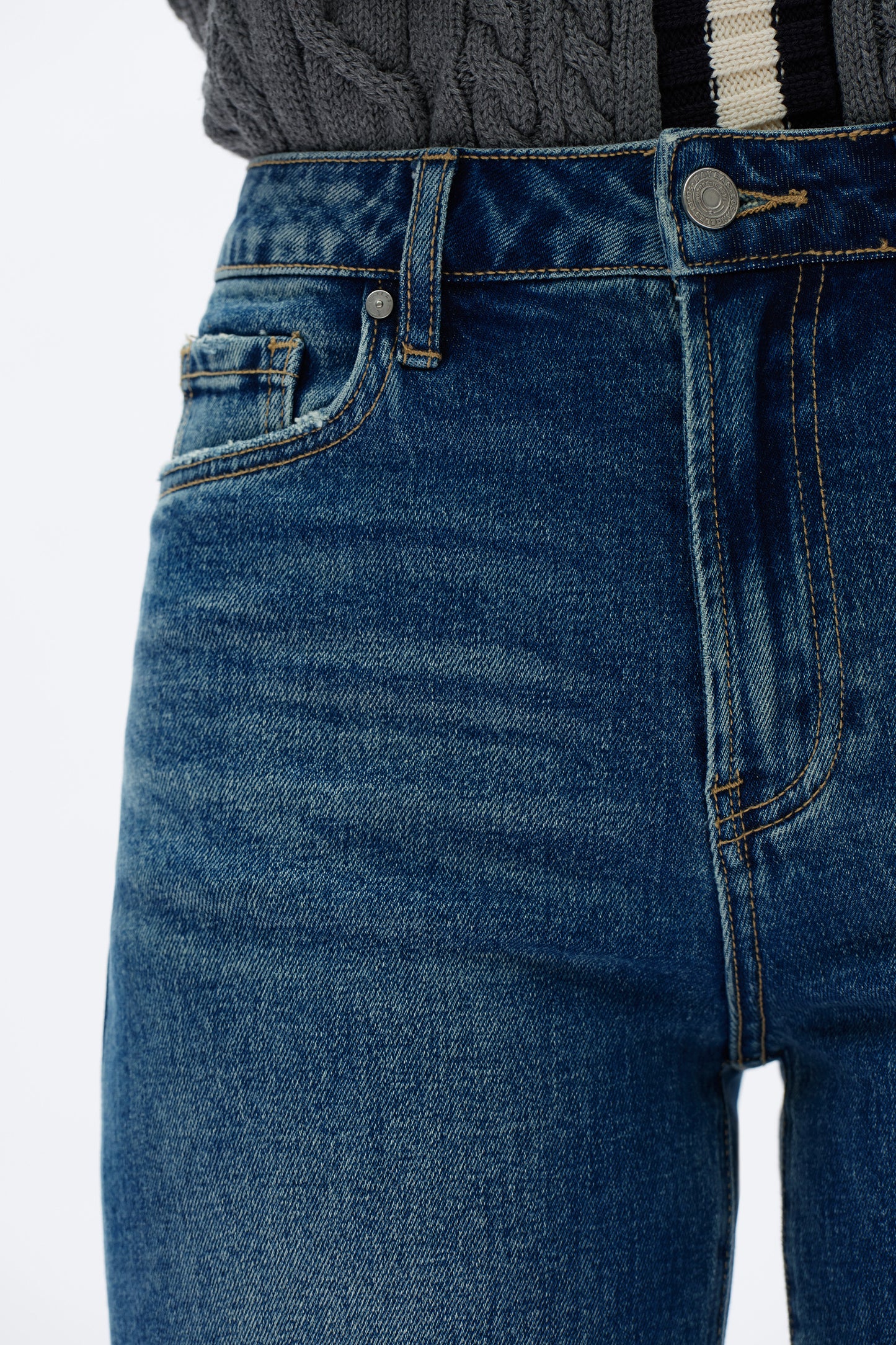 HIGH RISE STRAIGHT LEG