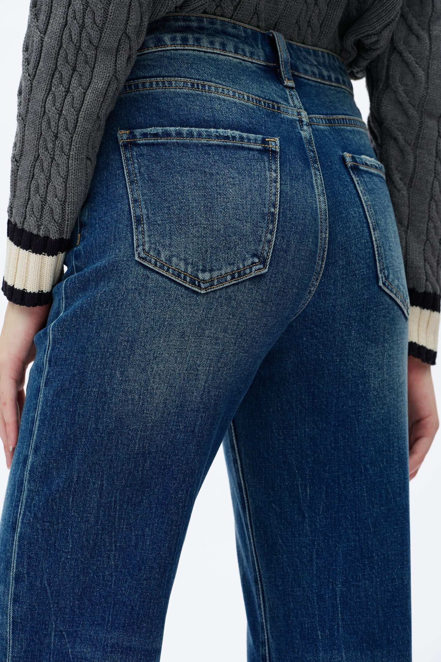 HIGH RISE STRAIGHT LEG