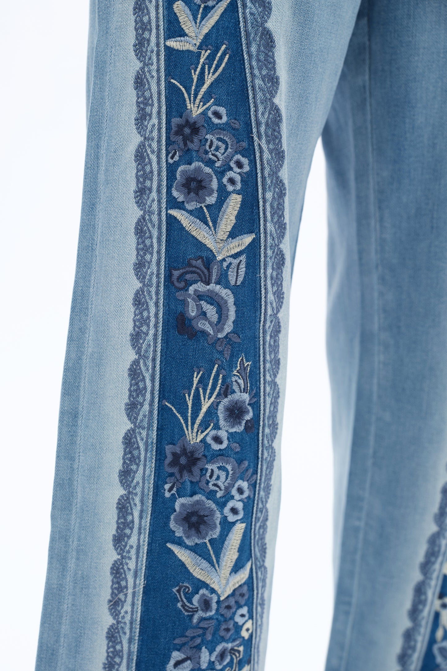 ULTRA HIGH RISE PATCHWORK EMBROIDERED WIDE LEG DENIM JEANS BYW8190 (BYCK003) MEDIUM BLUE