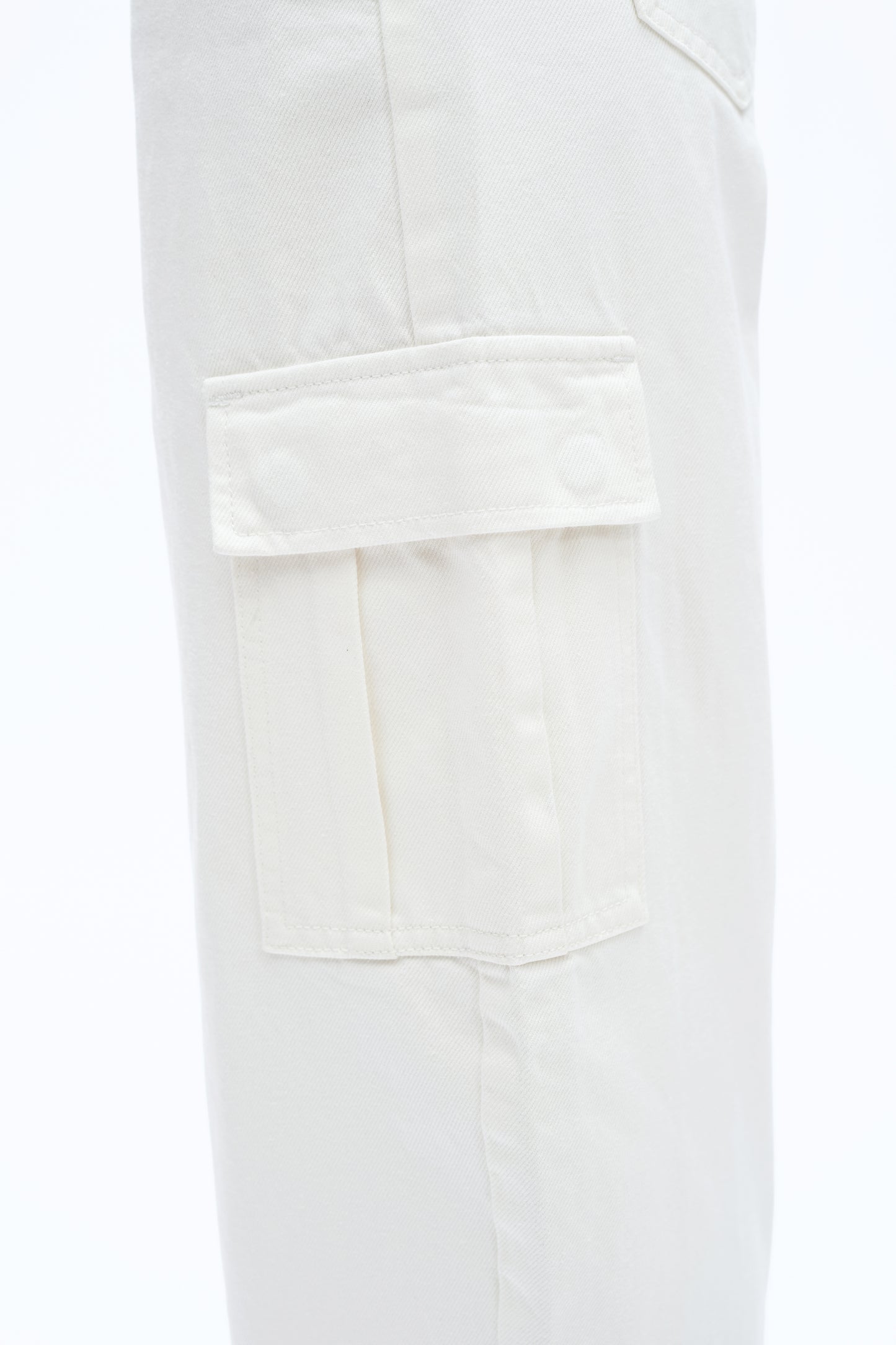 LOW RISE DROP CROTCH BARREL LEG CARGO PANTS BYOX018 (BYHE322) WHITE