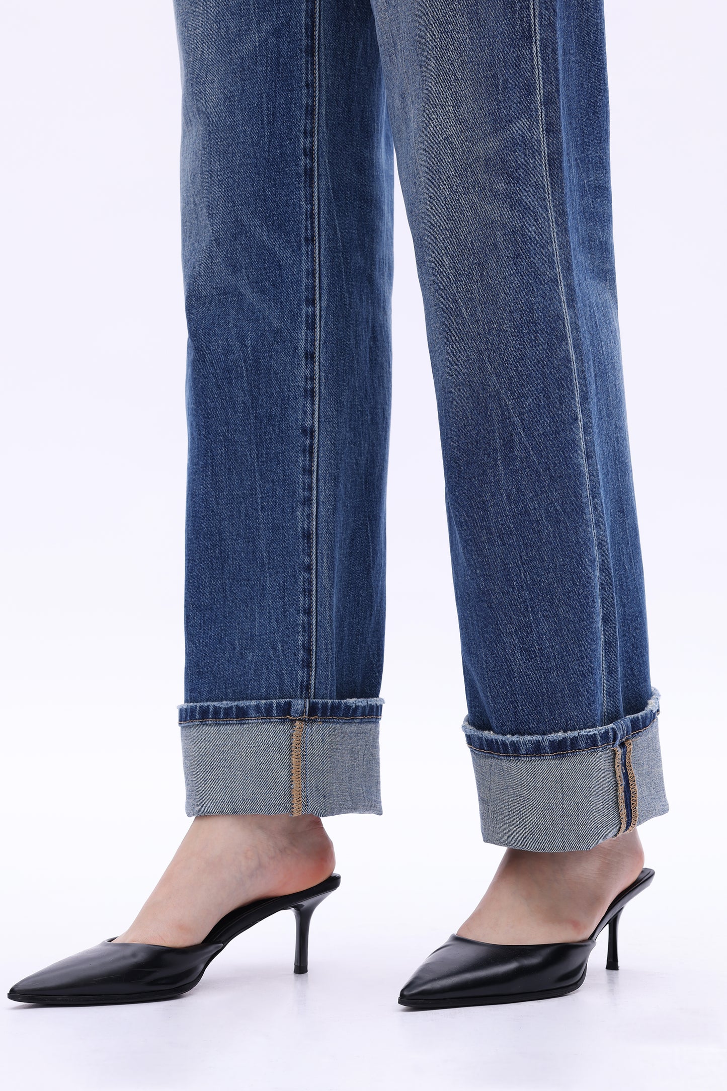 HIGH RISE STRAIGHT LEG