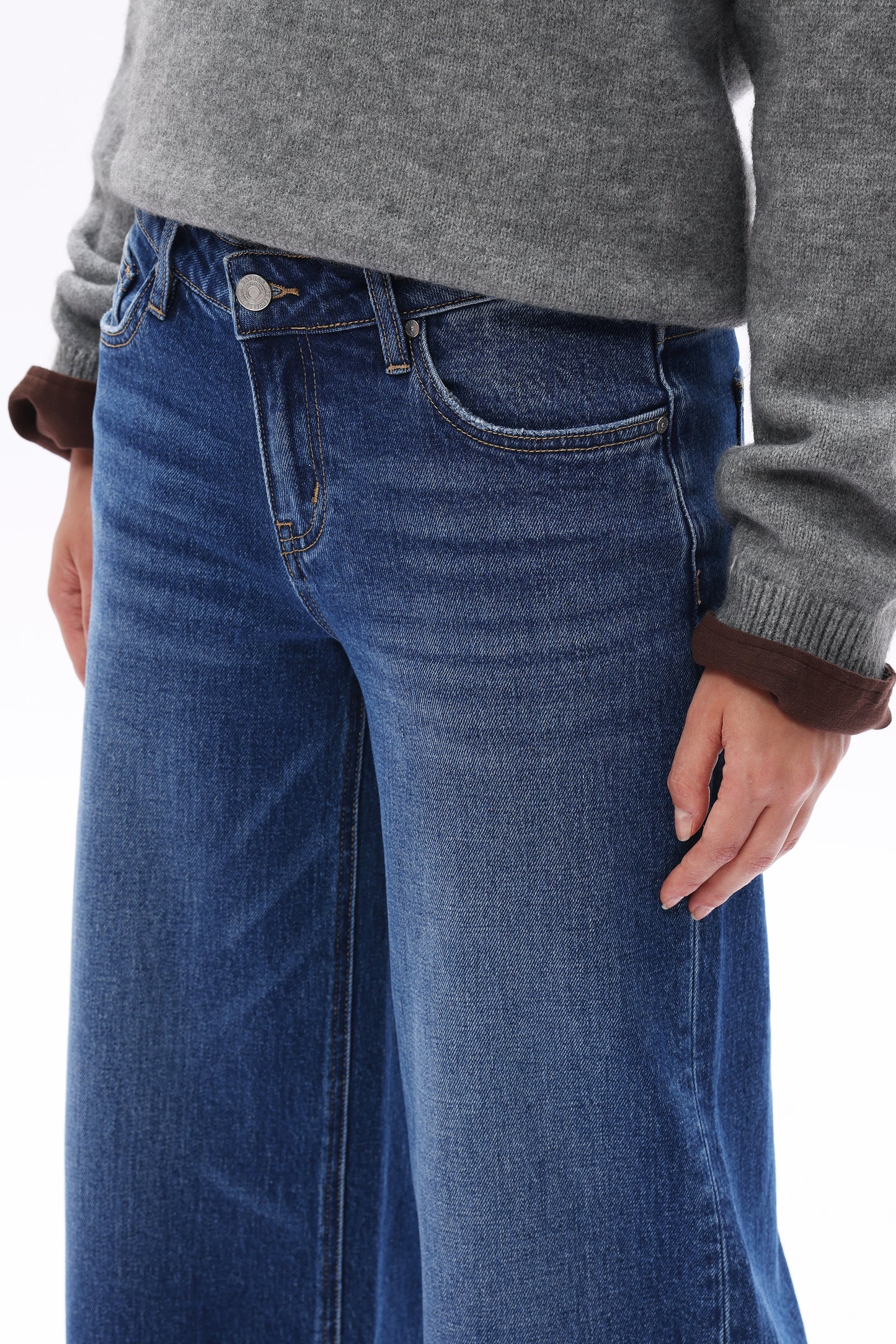 LOW RISE WIDE LEG ANKLE