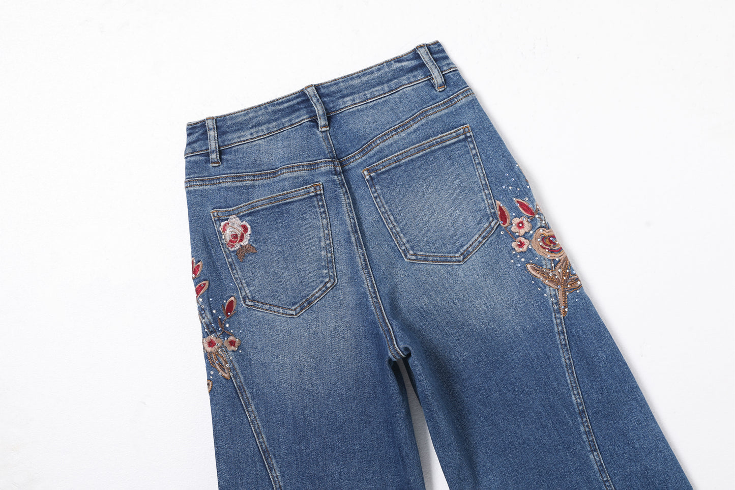 HIGH RISE EMBROIDERED DENIM JEANS BYW8254 (BYMG027) MEDIUM BLUE