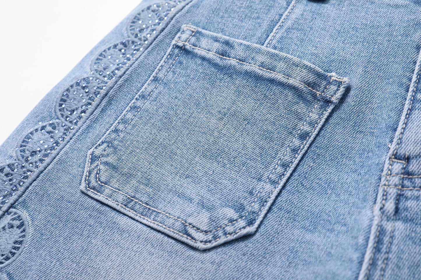 HIGH RISE EMBROIDERED FLARE ELG DENIM JEANS BYF1185 (BYMG001) MEDIUM BLUE