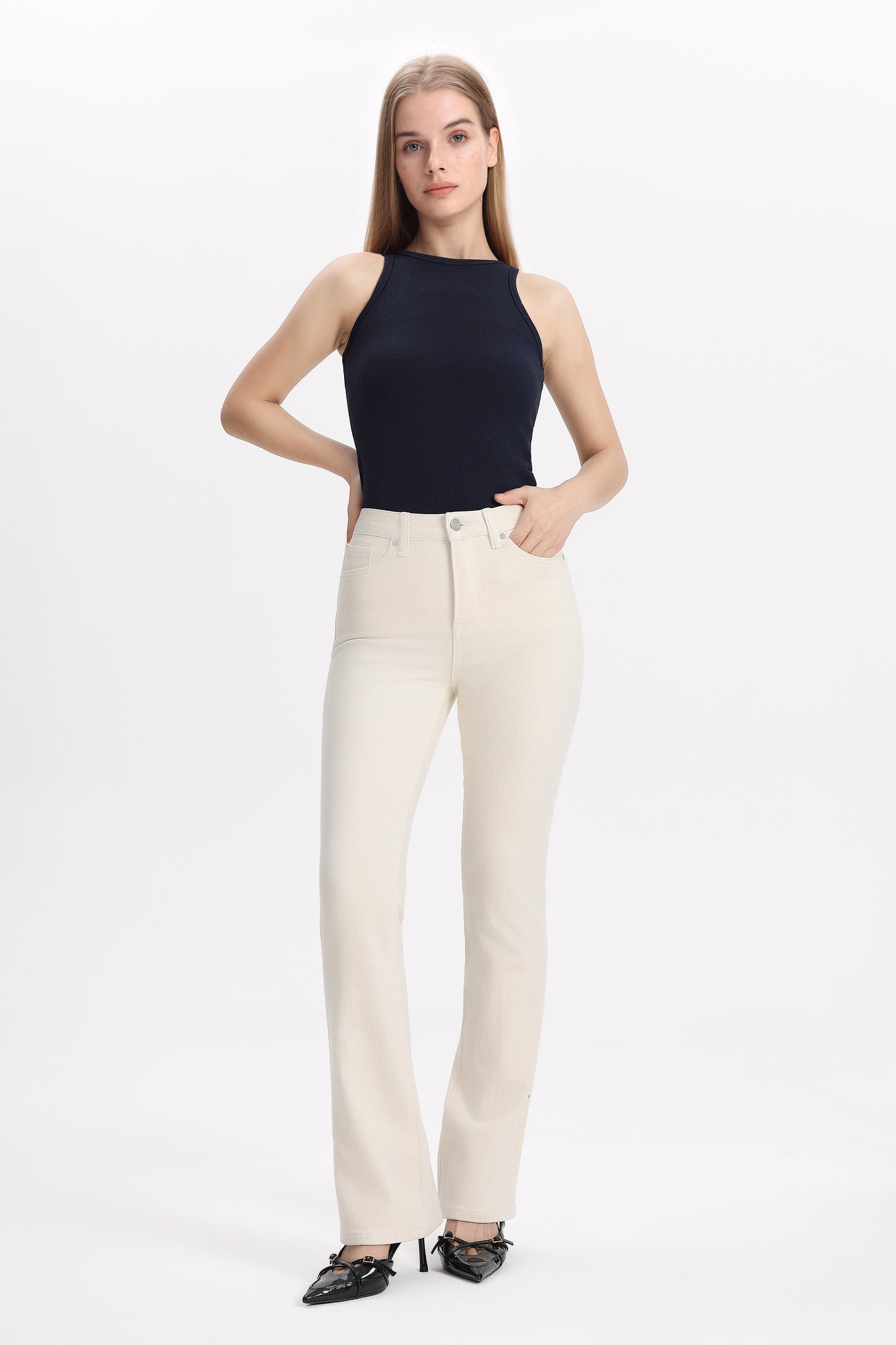ELOWEN MID RISE BOOTCUT