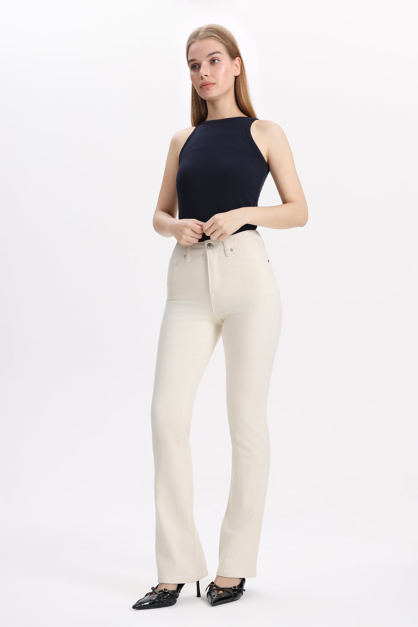 ELOWEN MID RISE BOOTCUT