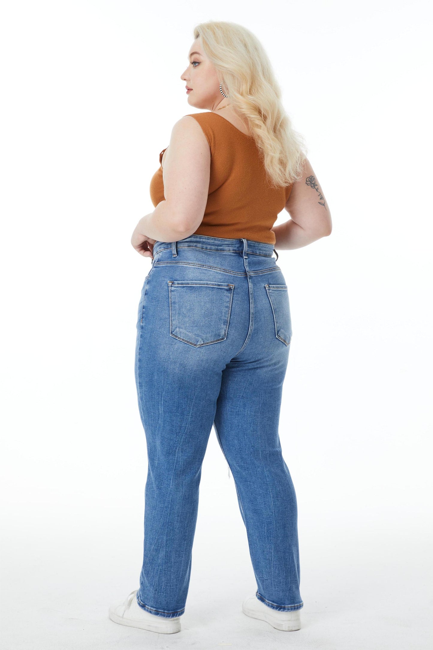 SARAH HIGH RISE RELAXED STRAIGHT JEANS BYT5158-P CRYSTAL PLUS SIZE