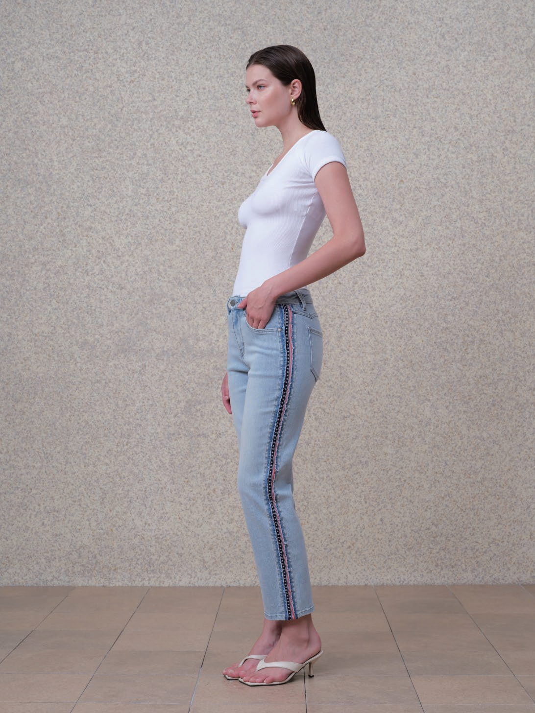 HONG KONG M-HIGH RISE CROPPED STRAIGHT JEANS  BYT5363