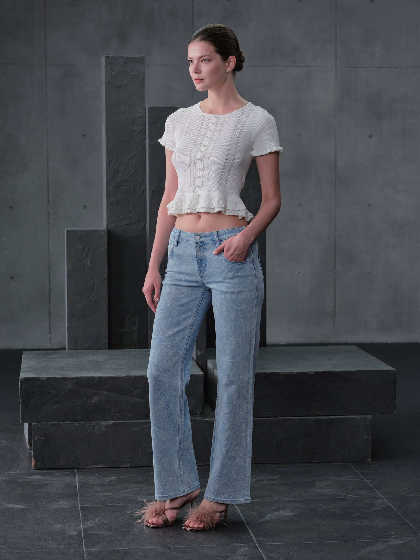 HONG KONG MID RISE STRAIGHT FULL JEANS BYT5367
