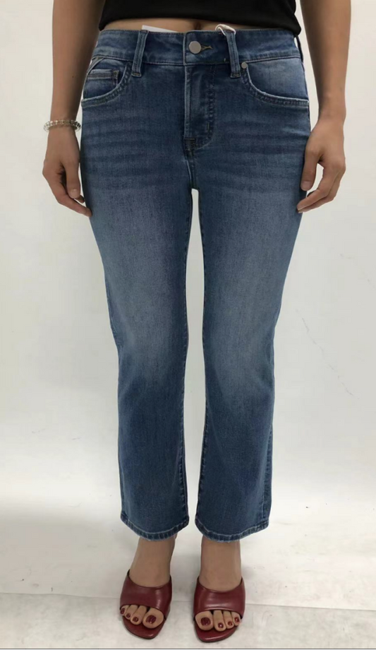 HONG KONG MID RISE SLIM STRAIGHT JEANS BYT5360