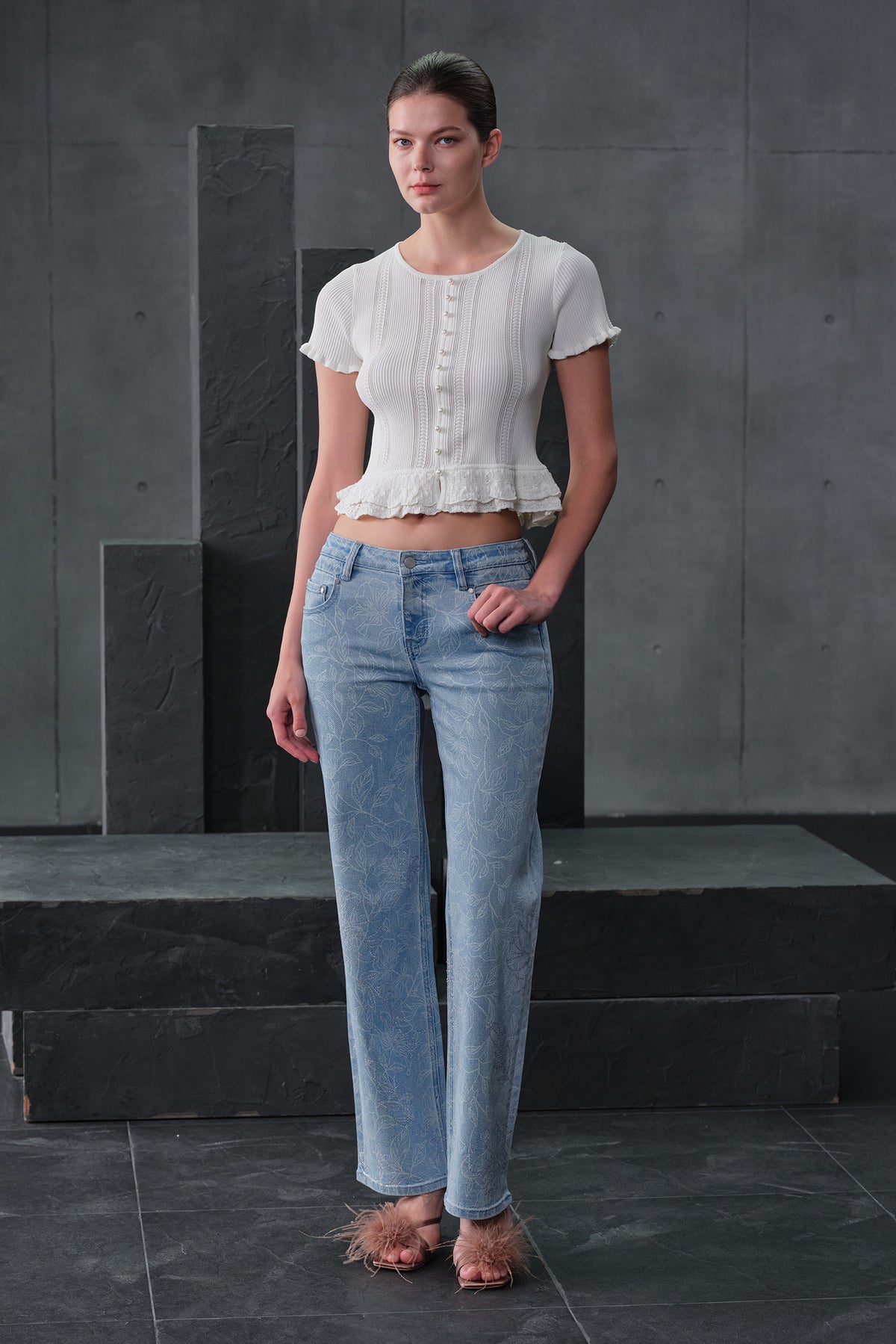 HONG KONG MID RISE STRAIGHT FULL JEANS BYT5367