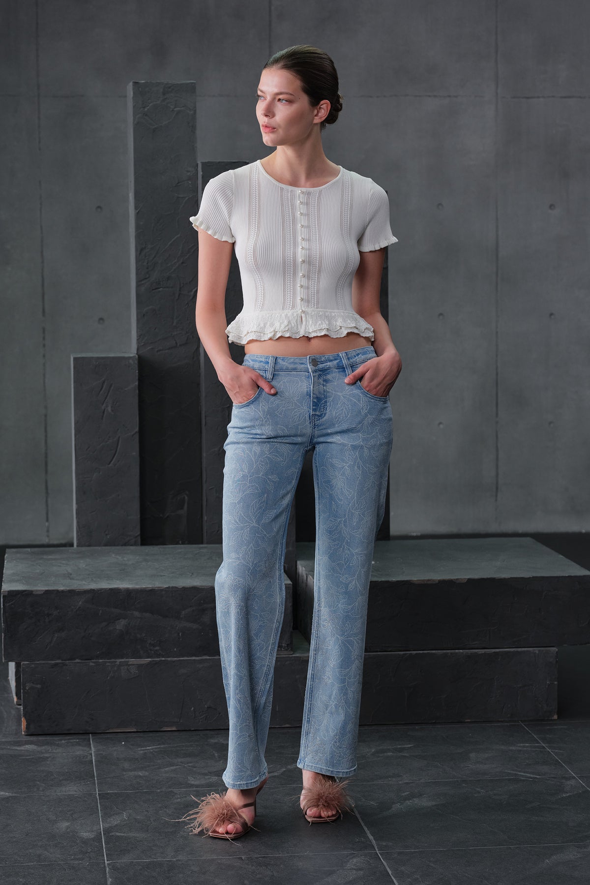 HONG KONG MID RISE STRAIGHT FULL JEANS BYT5367