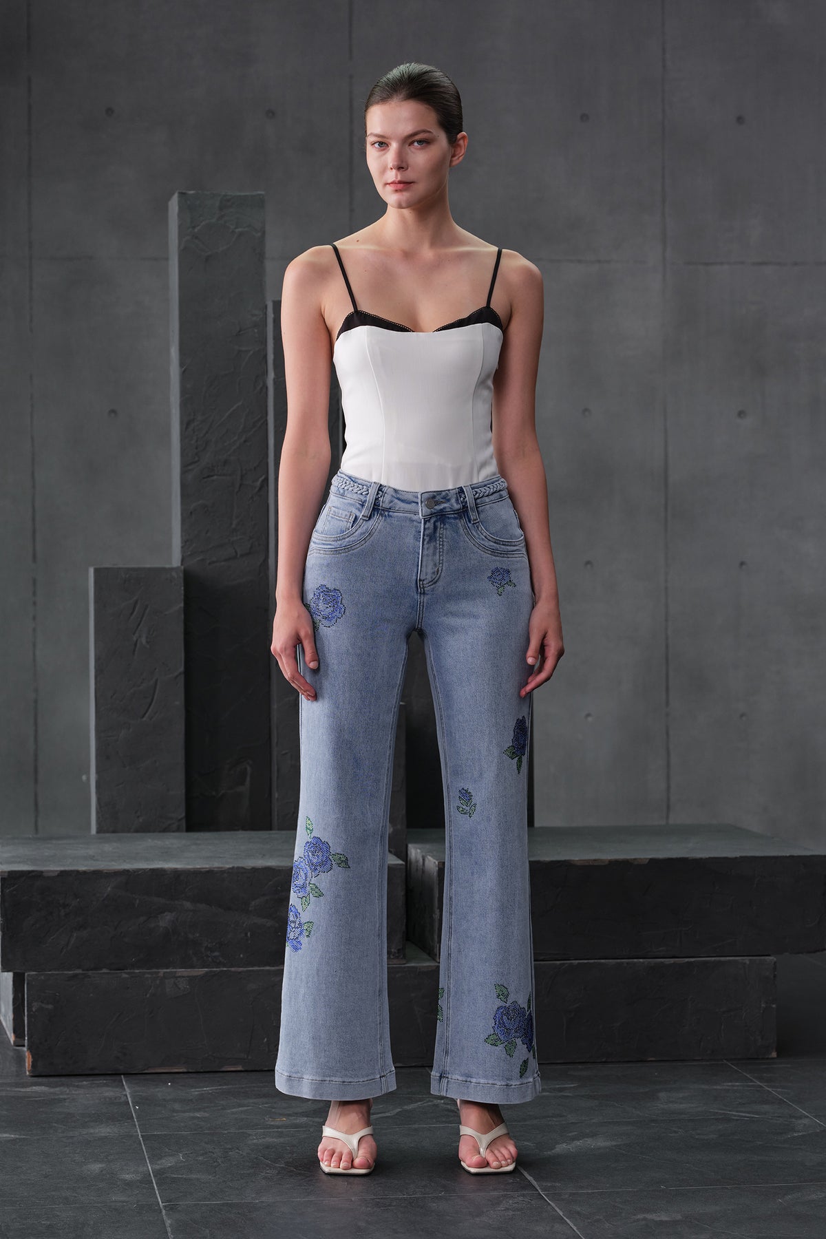 NEW YORK M-HIGH RISE WIDE LEG FULL JEANS BYW8424