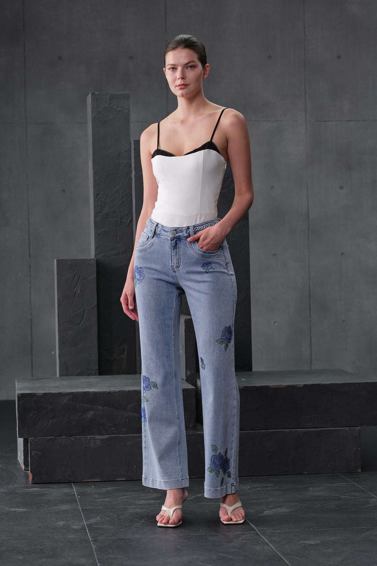 NEW YORK M-HIGH RISE WIDE LEG FULL JEANS BYW8424