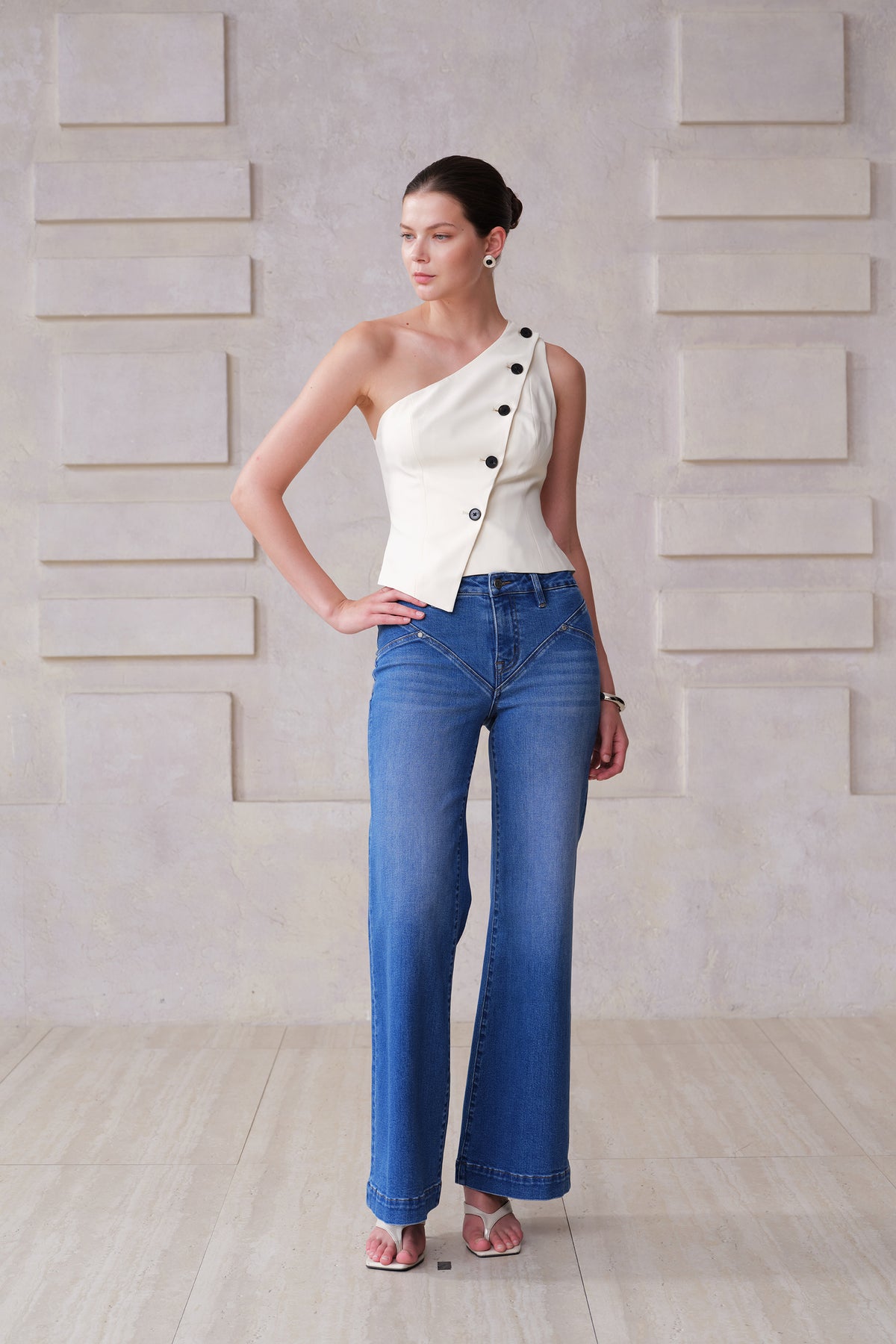 NEW YORK M-HIGH RISE FLARED WIDE LEG FULL JEANS BYW8406
