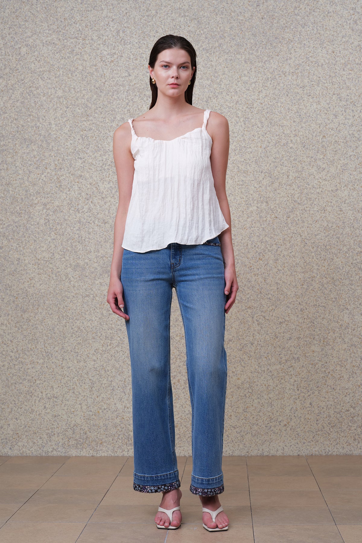 HONG KONG M-HIGH RISE ANKLE CUFFED STRAIGHT JEANS BYT5354