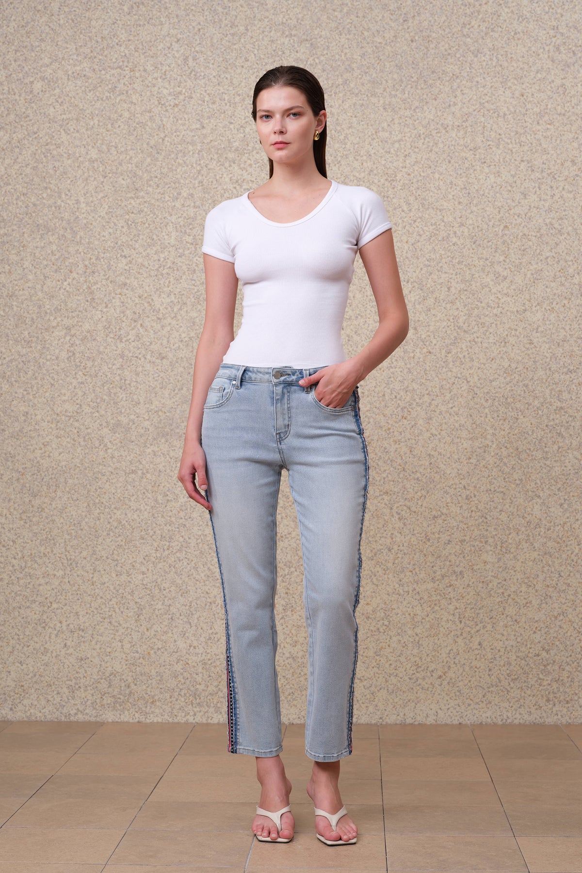 HONG KONG M-HIGH RISE CROPPED STRAIGHT JEANS  BYT5363