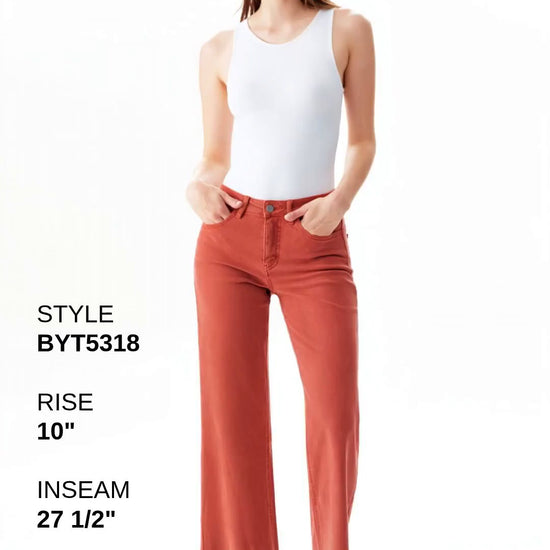 MID RISE STRAIGHT Fashion Product Video