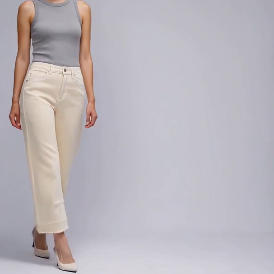 MID RISE BARREL LEG DENIM JEANS 32'' Fashion Product Video CUT