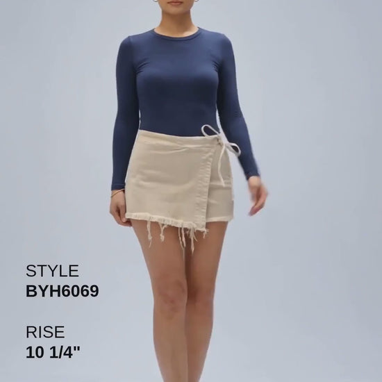 HIGH RISE SHORT CULOTTES Fashion Product Video CUT
