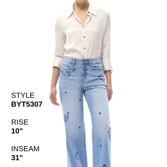 MID RISE STRAIGHT Fashion Product Video
